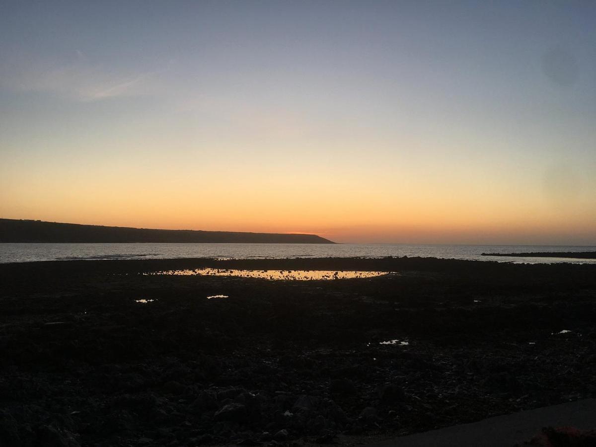 Хостел Yha Port Eynon Экстерьер фото