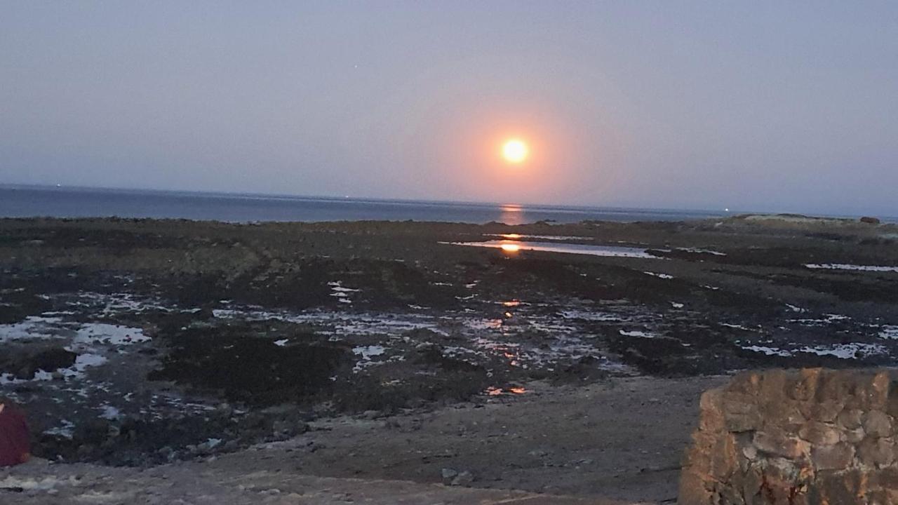 Хостел Yha Port Eynon Экстерьер фото